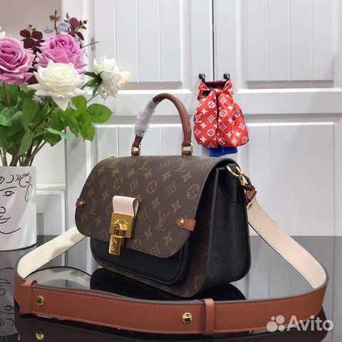 Новая женская черная сумка кожа Louis Vuitton Новая женская черная сумка кожа Louis Vuitton