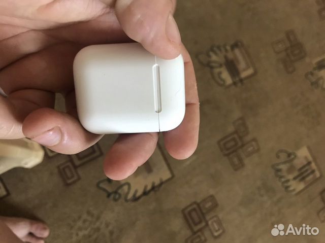 Беспроводные наушники AirPods 1 Беспроводные наушники AirPods 1