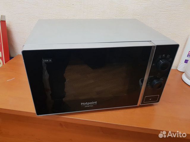 Новая свч Hotpoint-Ariston mwha 101 SB Новая свч Hotpoint-Ariston mwha 101 SB
