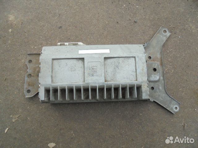 Музыкальный усилитель JBL Toyota Land Cruiser 200 Музыкальный усилитель JBL Toyota Land Cruiser 200