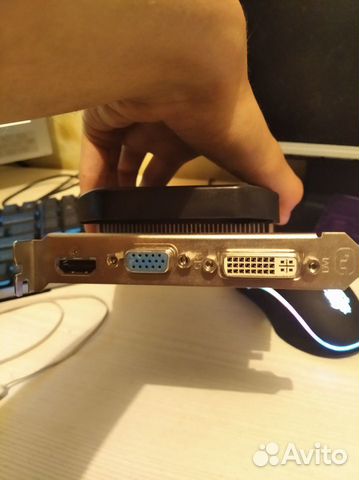 Видеокарта Radeon HD 6670 AX6670 1GBK3-H Видеокарта Radeon HD 6670 AX6670 1GBK3-H