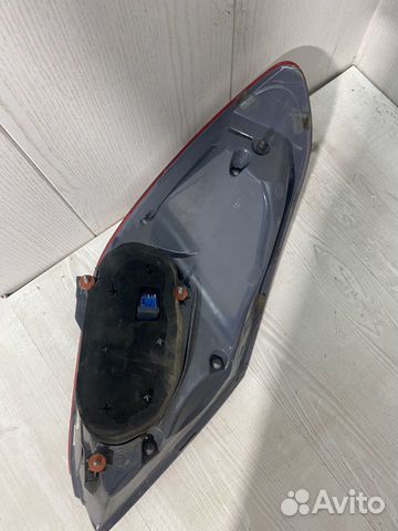 Mercedes w205 фонарь правый дефект Mercedes w205 фонарь правый дефект