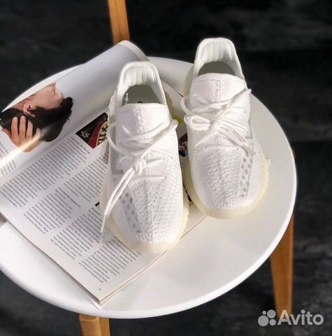 Кроссовки Adidas Yeezy Boost 350 Triple White Кроссовки Adidas Yeezy Boost 350 Triple White