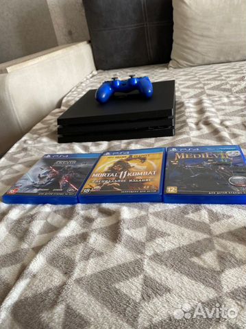 Sony PlayStation 4 Pro + 6 игр