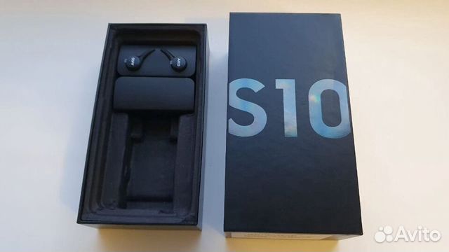 Samsung Galaxy S10 чёрный 8/128