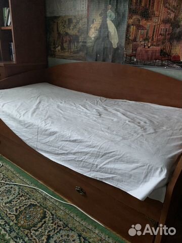 Кровати Кровати