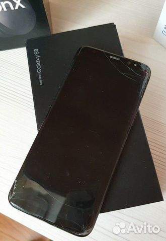 Телефон Samsung Galaxy S8, наушники Gear iconx Телефон Samsung Galaxy S8, наушники Gear iconx