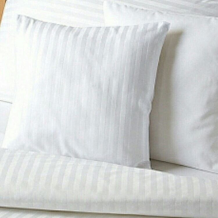 Пододеяльник бязь 120х150 белый. Белая подушка в интерьере. Наволочка бязь белая. Наволочка непромокаемая 70х70 для подушки. Наволочки страйп сатин.