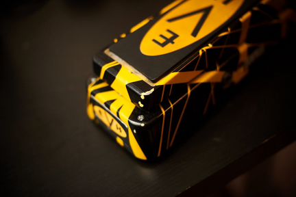 Dunlop Cry Baby evh