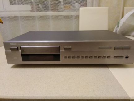 Проигрыватель Yamaha