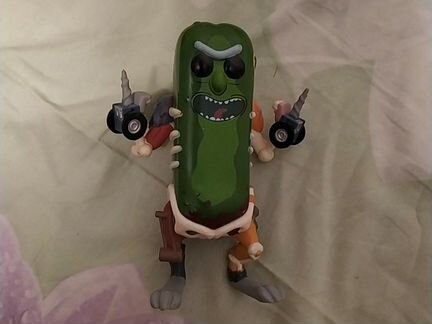 Фигурка fanco pop. Огурчик Рик. Рик и Морти