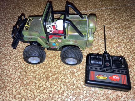 Радиоуправляемая машина