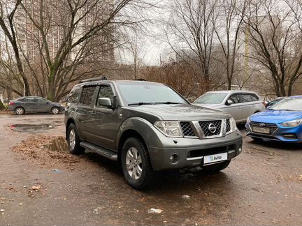Nissan Pathfinder 4.0 AT, 2007, 220 000 км