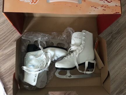 Фигурные коньки для девочки