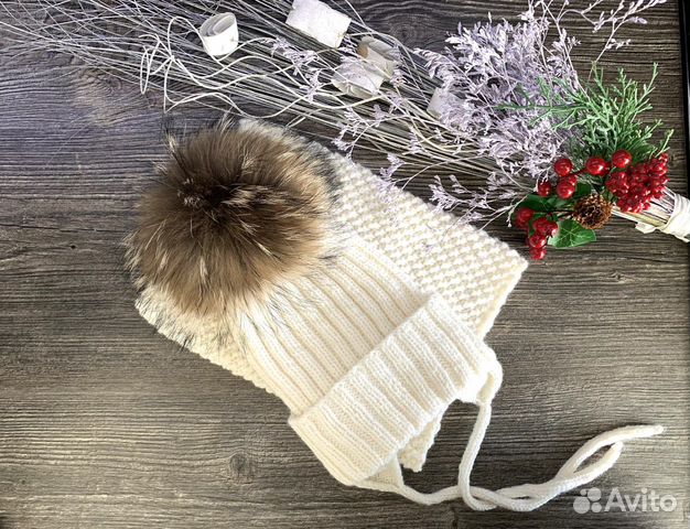 Комплекты с меховым помпоном