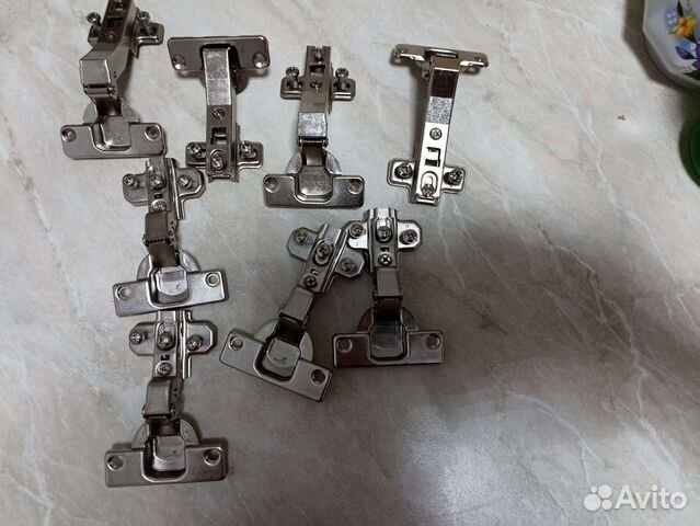 Мебельная фурнитура петля мебельная