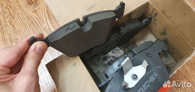 Колодки передние для BMW 320i ориг. н. 34116777772