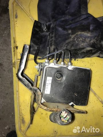 Блок abs Peugeot Partner B9 DV6 9HZ 2010