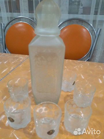 Набор водочный.Графин и 6 стопок