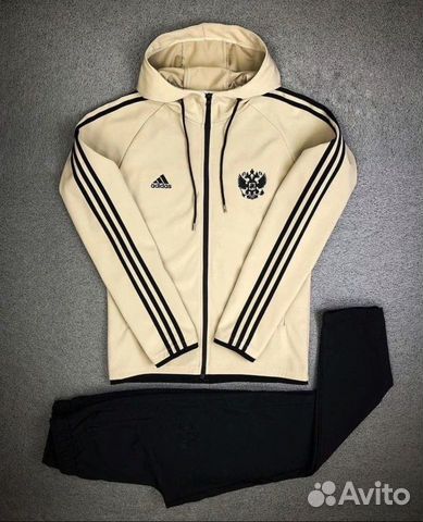 Спортивный костюм adidas