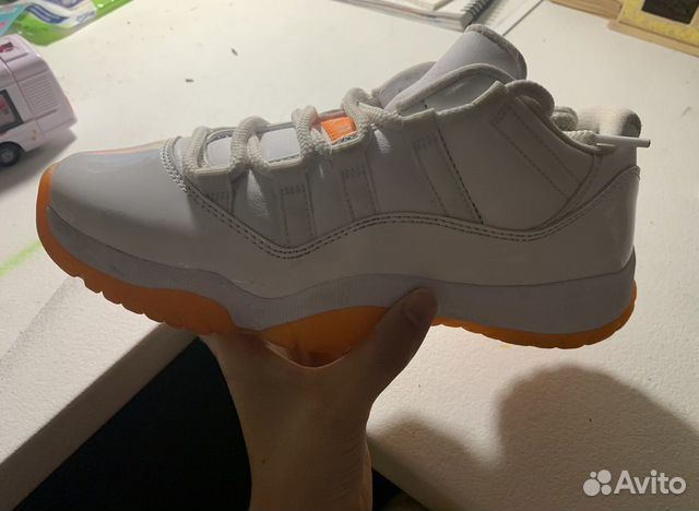 Jordan 11 retro low