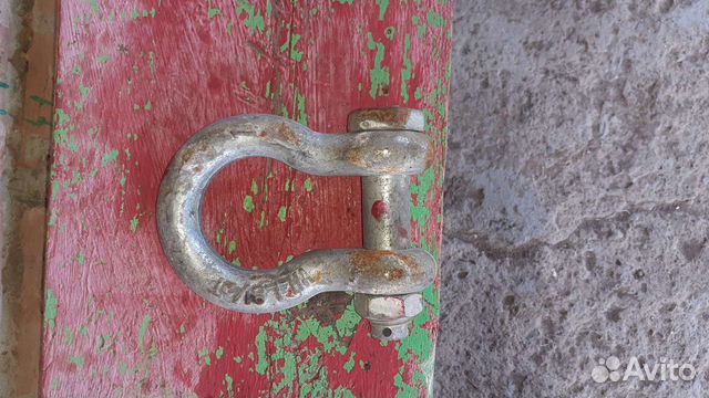 Крюки для цепки грузовых машин и прицепов