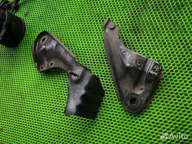 Кронштейн глушителя для Ford Kuga 2012-2019