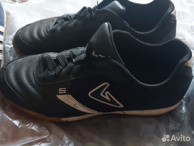 Футбольные бутсы