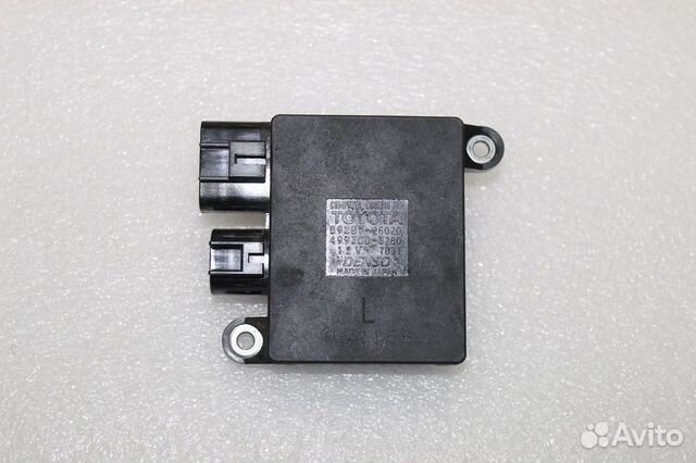 Блок управления вентиляторами Lexus is 2017-2020