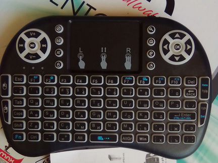 Клавиатура беспроводная с мышкой новая