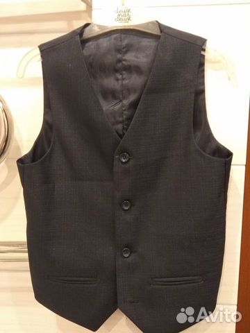 Жилет школьный для мальчика новый от костюма
