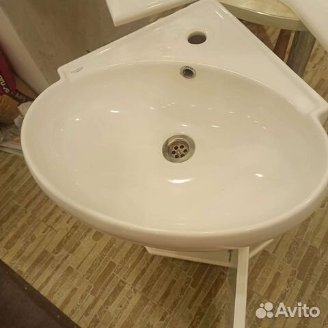 Раковина, с тумбой, для ванны, с зеркалом