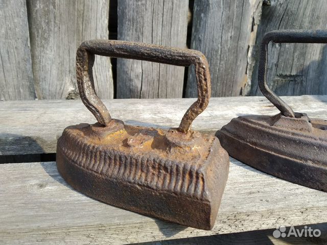Утюжок старинный