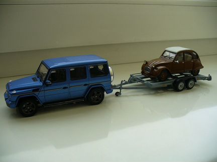 Mercedes-Benz: модели автомобилей (1:43 и 1:18)