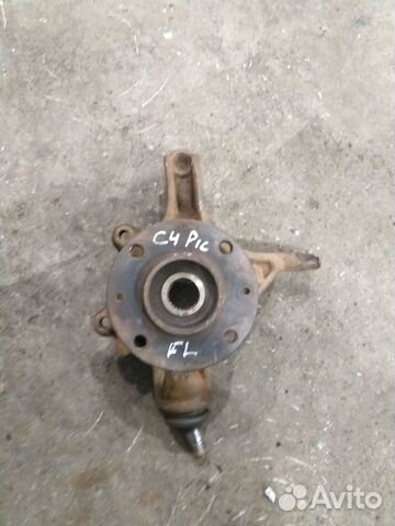 Кулак поворотный левый Ситроен С4 Пикассо