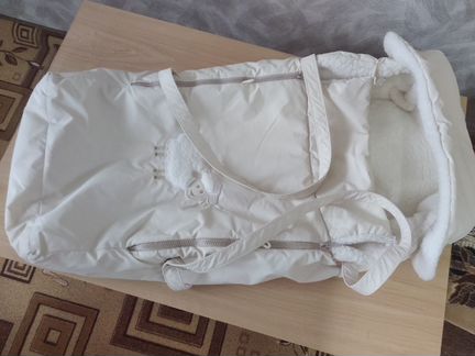 Переноска на меху (особенно актуально зимой)