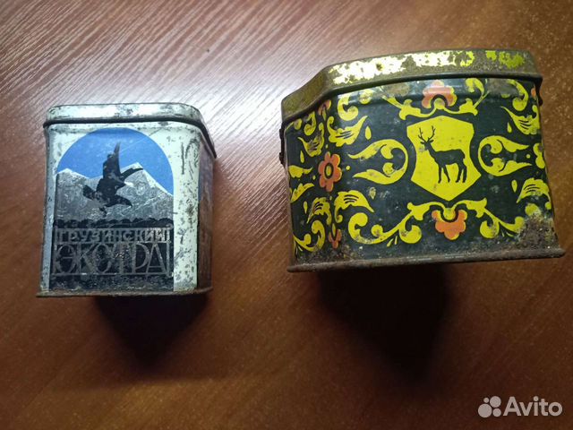 Жестяные банки чай грузинский конфеты