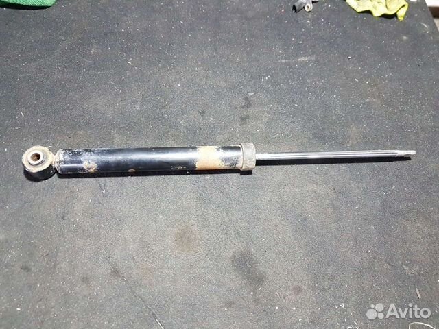 Амортизатор задний volkswagen passat B6