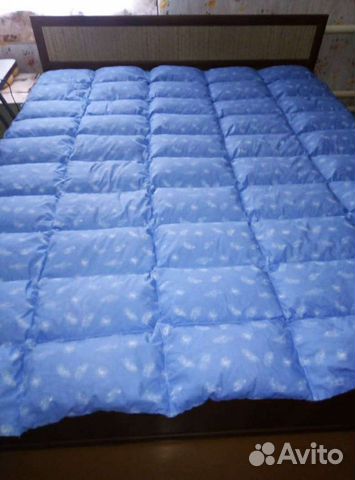 Одеяло пуховое новое евро