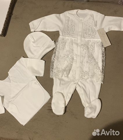 Комплект на выписку для девочки