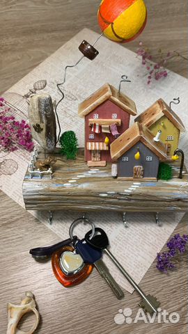 Ключница оригинальная деревянная настенная