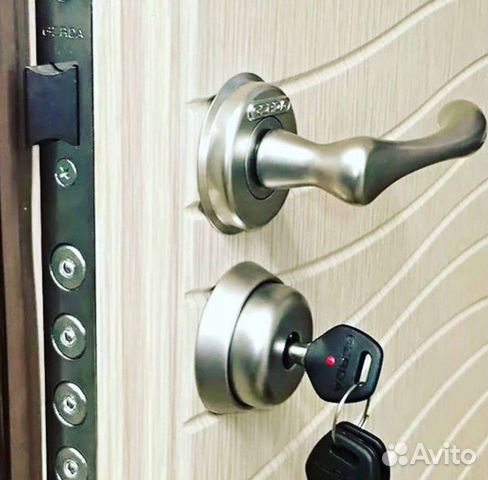 Вскрытие замков дверей/ Вскрытие Авто/Замена Замка