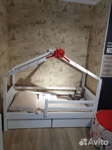 Кровать Соня домик массив сосны