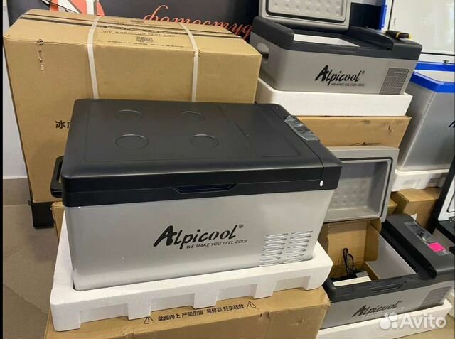 Автомобильный компрессорный холодильник 12-24 V