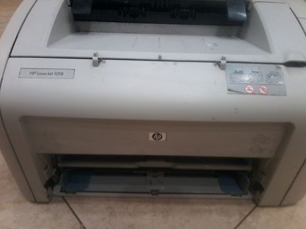 Принтер лазерный hp 1018 б\у