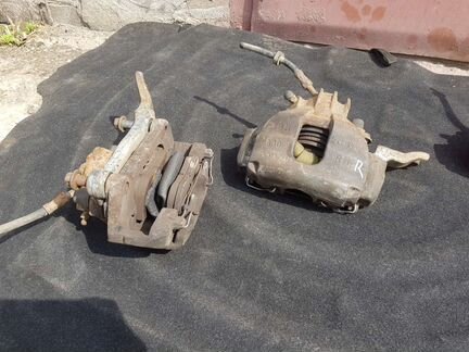 Суппорт тормозной передний Volvo s80