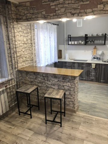 2-к. квартира, 46 м², 2/5 эт.