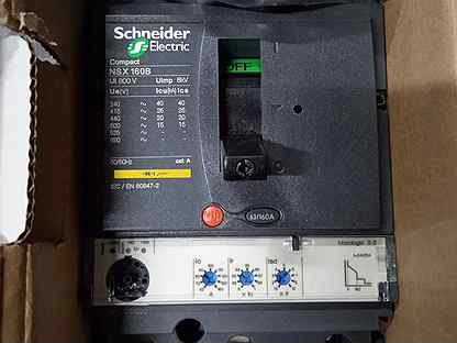 Силовой автоматический выключатель schneider