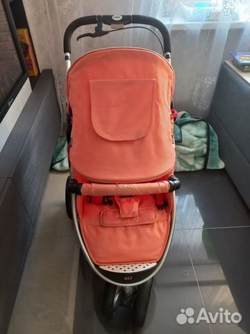 Прогулочная коляска