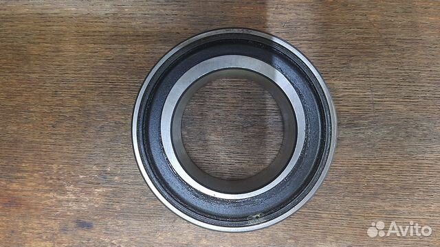 Подшипник 210